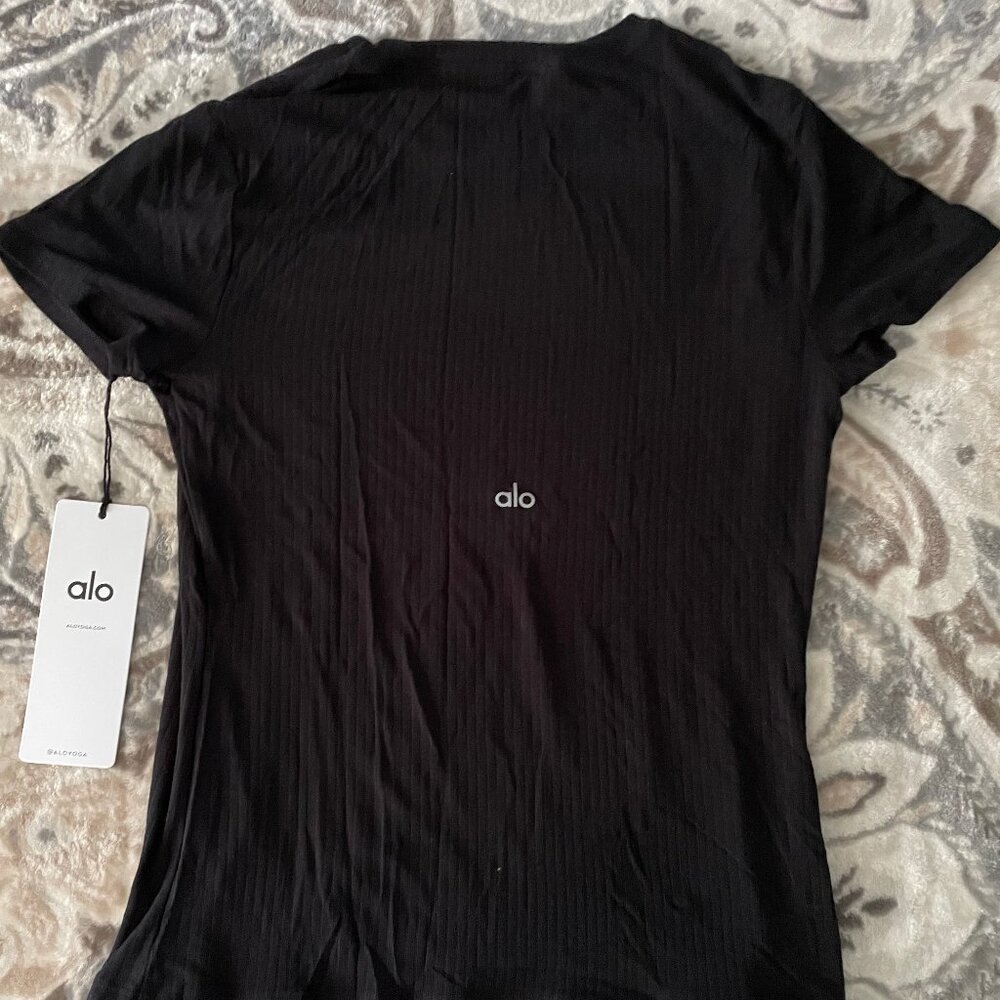 ALO Small Top NWT